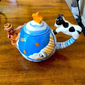 Cute ceramic tea pot